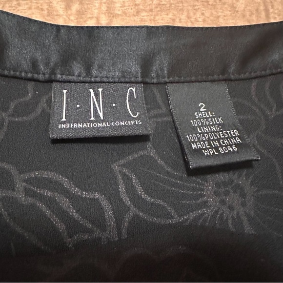 y2k midi skirt INC International Concepts Silk slip skirt floral black and white - Picture 3 of 3